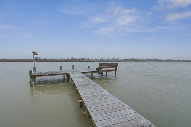 1725 CR 441d, Brazoria, TX 77422