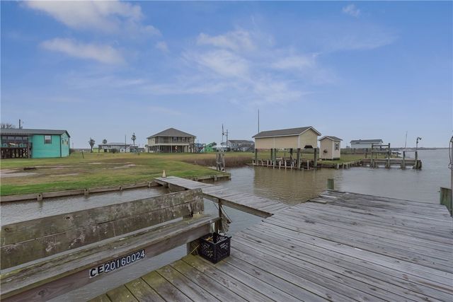 1725 CR 441d, Brazoria, TX 77422