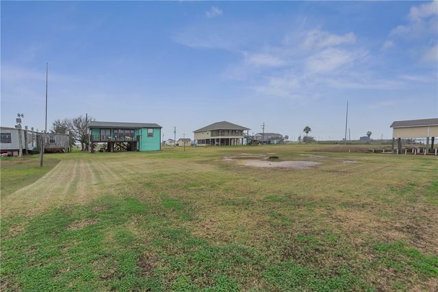 1725 CR 441d, Brazoria, TX 77422