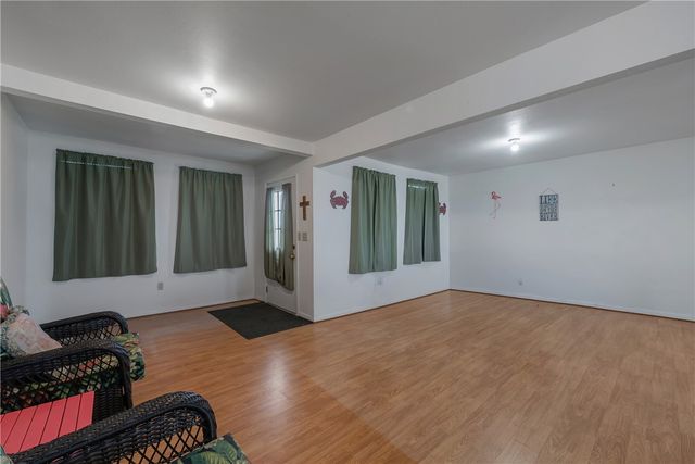 1725 CR 441d, Brazoria, TX 77422