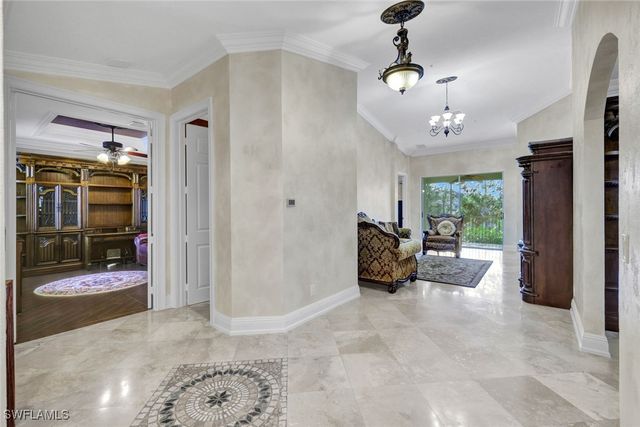 1345 Mariposa CIR 5, Naples, FL 34105