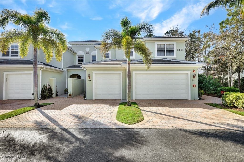 1345 Mariposa CIR 5, Naples, FL 34105