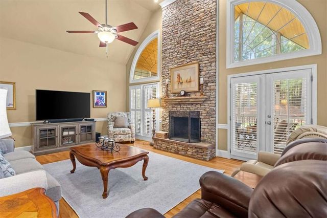 3380 Saxony Glen, Marietta, GA 30066
