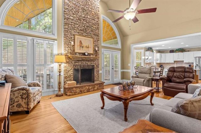 3380 Saxony Glen, Marietta, GA 30066