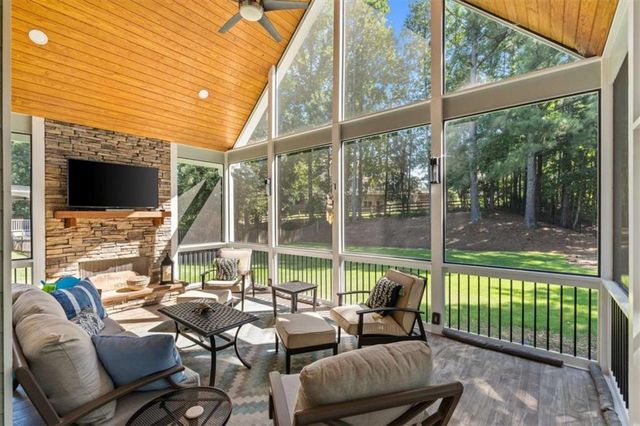 3380 Saxony Glen, Marietta, GA 30066