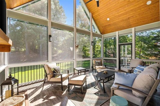 3380 Saxony Glen, Marietta, GA 30066