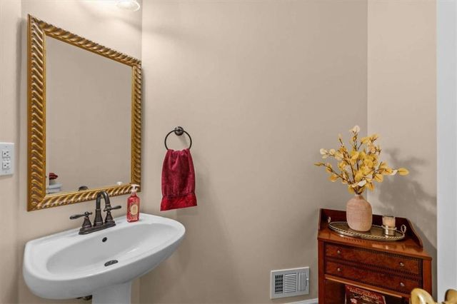 3380 Saxony Glen, Marietta, GA 30066