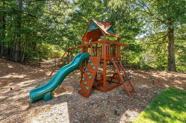 3380 Saxony Glen, Marietta, GA 30066