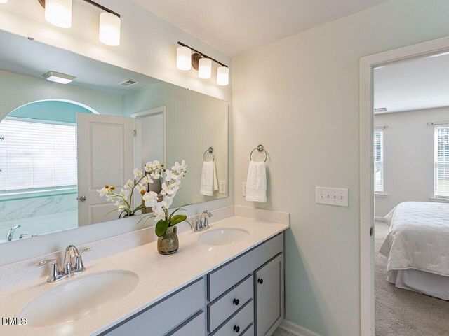 1216 Huffington Oak Drive, Willow Springs, NC 27592