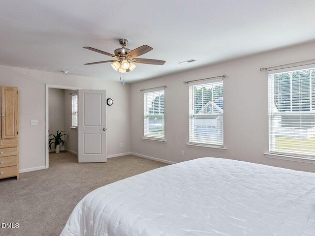 1216 Huffington Oak Drive, Willow Springs, NC 27592