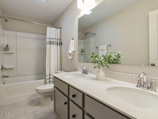 1216 Huffington Oak Drive, Willow Springs, NC 27592