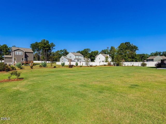 1216 Huffington Oak Drive, Willow Springs, NC 27592