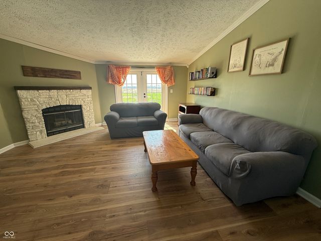 16115 E 300 S, Elizabethtown, IN 47232