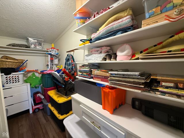 16115 E 300 S, Elizabethtown, IN 47232