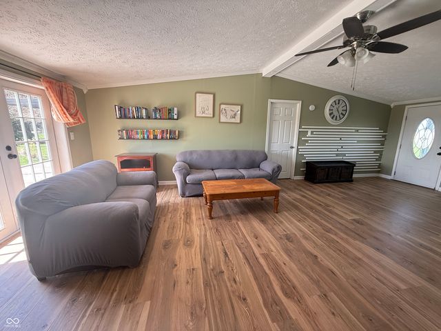 16115 E 300 S, Elizabethtown, IN 47232