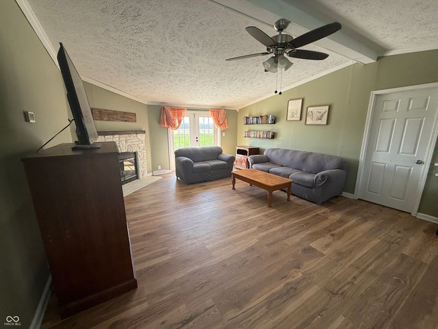 16115 E 300 S, Elizabethtown, IN 47232