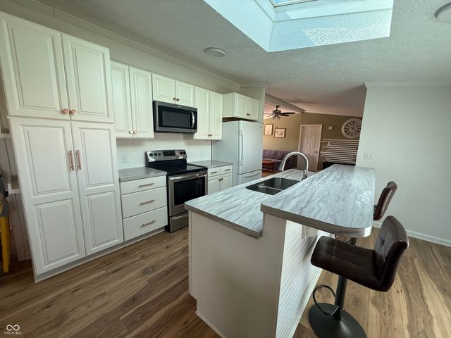 16115 E 300 S, Elizabethtown, IN 47232