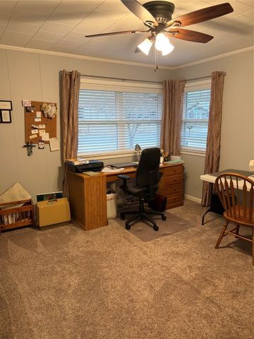 50 31st Street SE, Paris, TX 75460