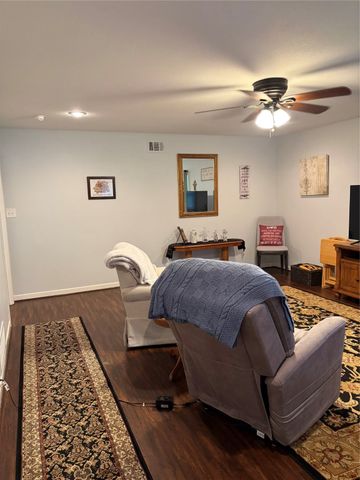 50 31st Street SE, Paris, TX 75460