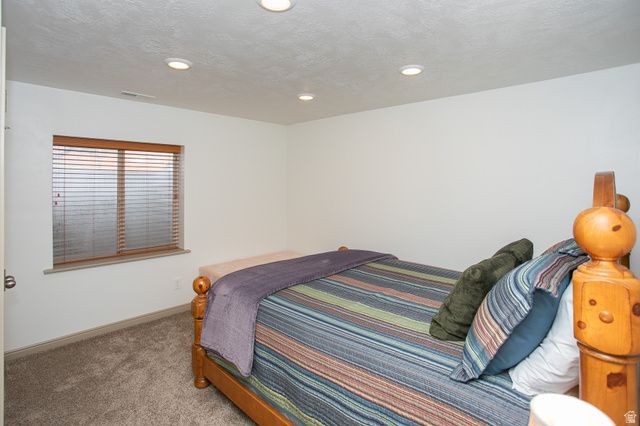 426 S DEER HOLLOW RD, Tooele, UT 84074