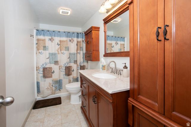 426 S DEER HOLLOW RD, Tooele, UT 84074