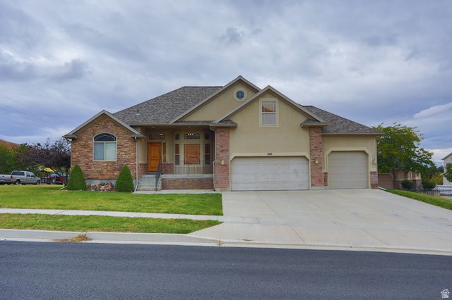 426 S DEER HOLLOW RD, Tooele, UT 84074