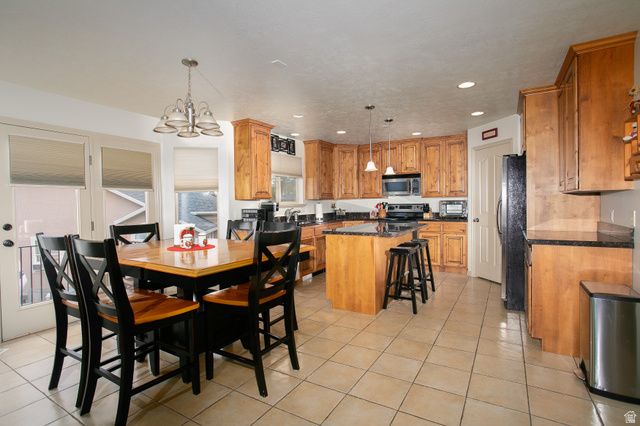 426 S DEER HOLLOW RD, Tooele, UT 84074