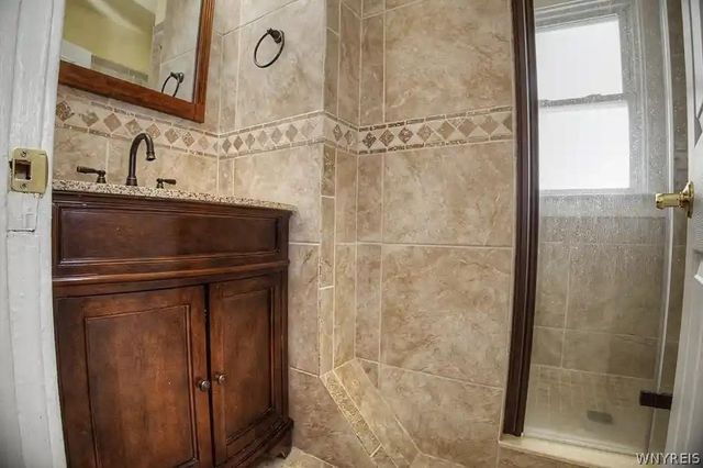438 20th Street, Niagara Falls, NY 14303