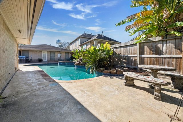 3716 Bellaire Boulevard, Southside Place, TX 77025