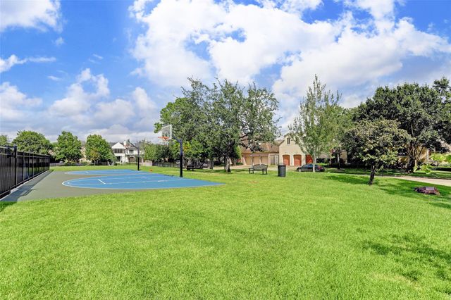 3716 Bellaire Boulevard, Southside Place, TX 77025