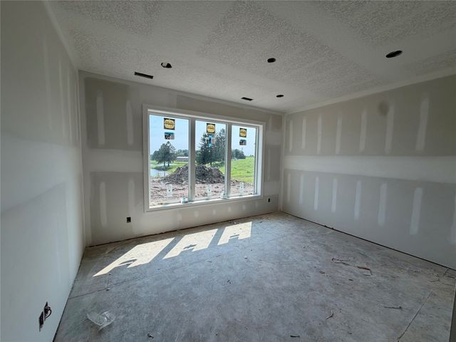 17412 Oakwood Drive, Urbandale, IA 50323