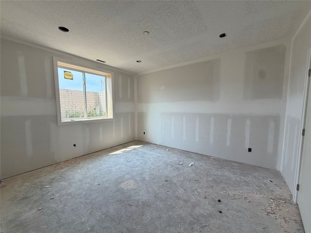 17412 Oakwood Drive, Urbandale, IA 50323