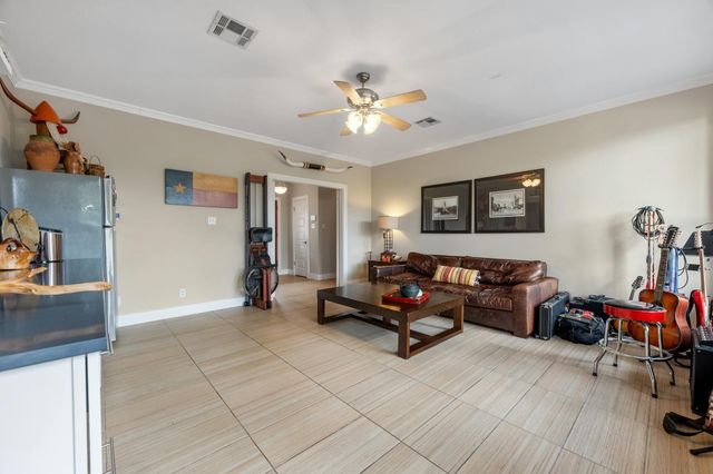 5002 Weletka DR, Austin, TX 78734