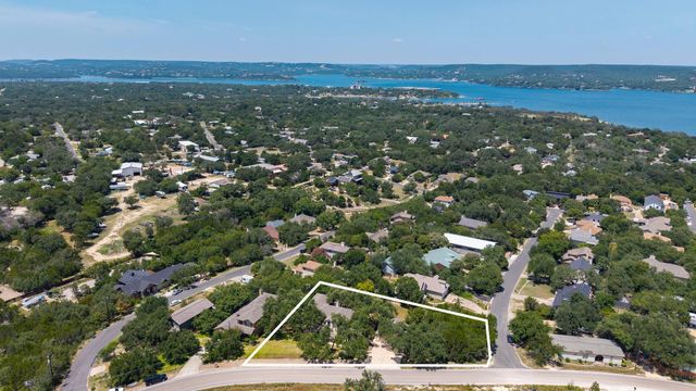 5002 Weletka DR, Austin, TX 78734