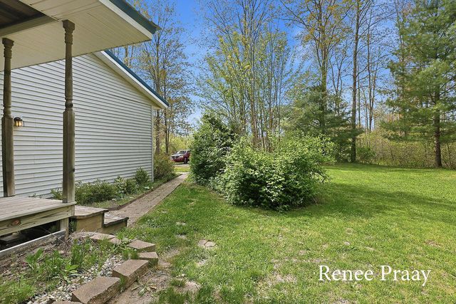 2950 Todd Road, Whitehall, MI 49461