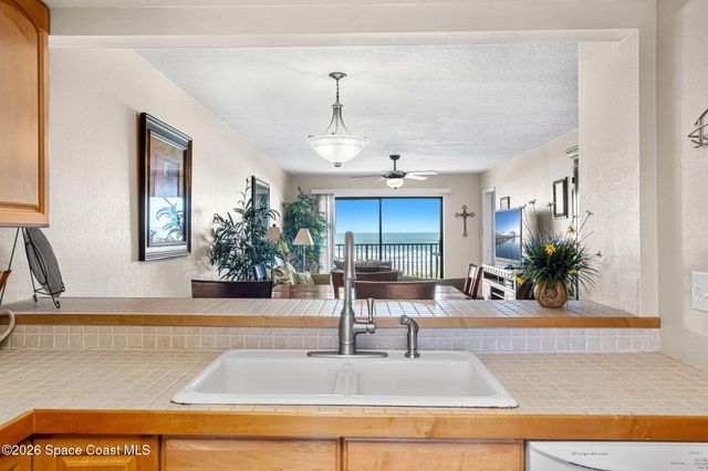 8498 Ridgewood Avenue 2305, Cape Canaveral, FL 32920