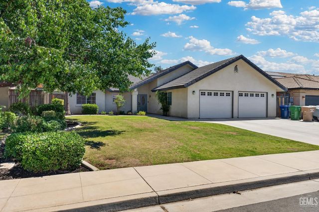 333 Berry Meadow Way, Bakersfield, CA 93308