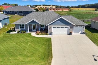 1507 Forest Grove STREET, Howards Grove, WI 53083