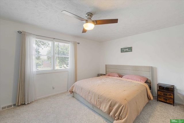1107 Somerset Drive, Bellevue, NE 68005
