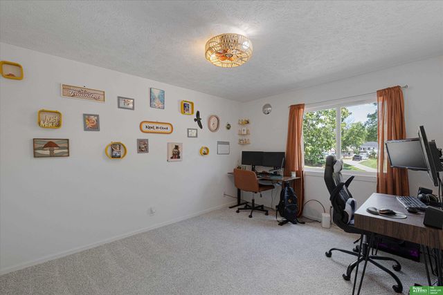 1107 Somerset Drive, Bellevue, NE 68005
