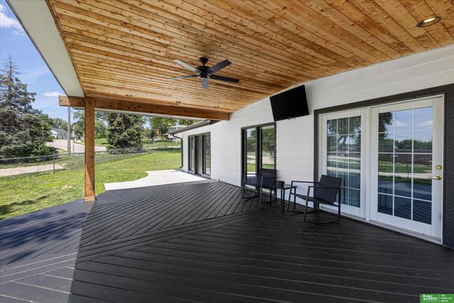 1107 Somerset Drive, Bellevue, NE 68005