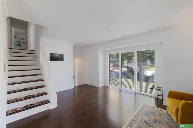 1107 Somerset Drive, Bellevue, NE 68005