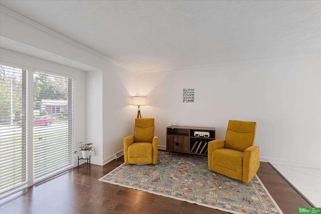 1107 Somerset Drive, Bellevue, NE 68005