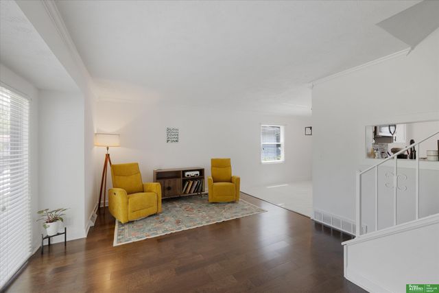 1107 Somerset Drive, Bellevue, NE 68005