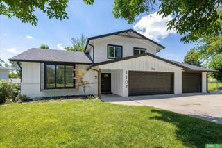 1107 Somerset Drive, Bellevue, NE 68005
