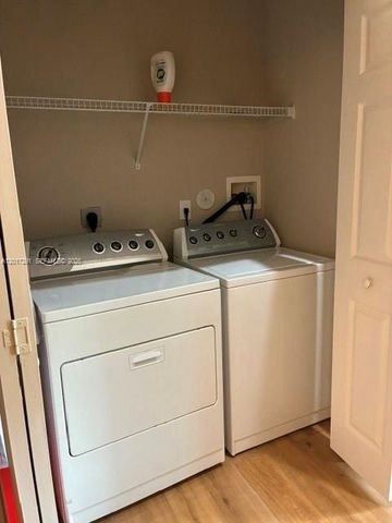 2551 SW 99th Way, Miramar, FL 33025