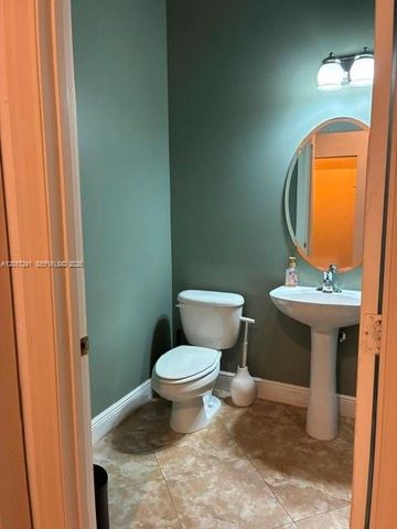 2551 SW 99th Way, Miramar, FL 33025