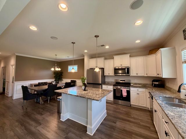 2240 Canadiangeese Drive, Sumter, SC 29153