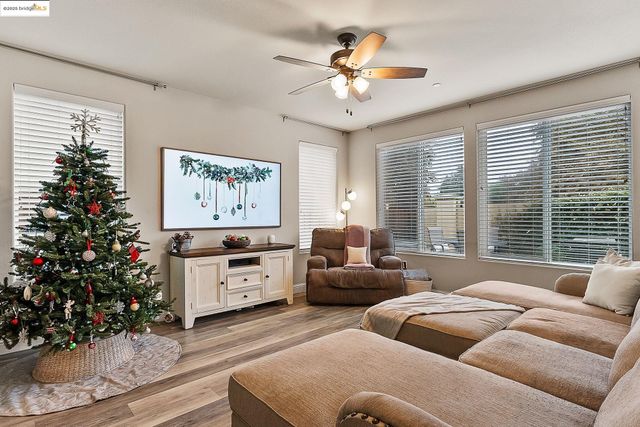 716 Cabada Dr, Brentwood, CA 94513