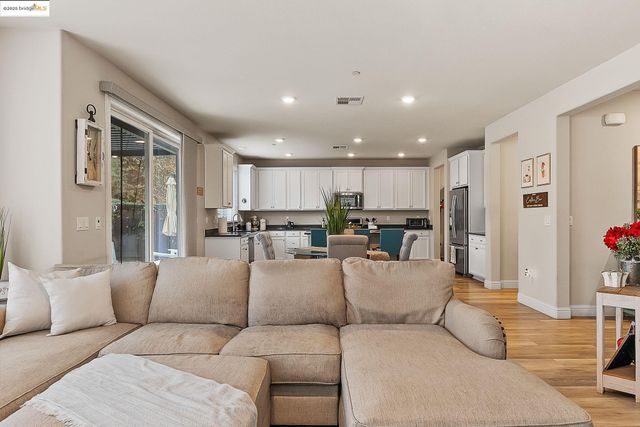 716 Cabada Dr, Brentwood, CA 94513